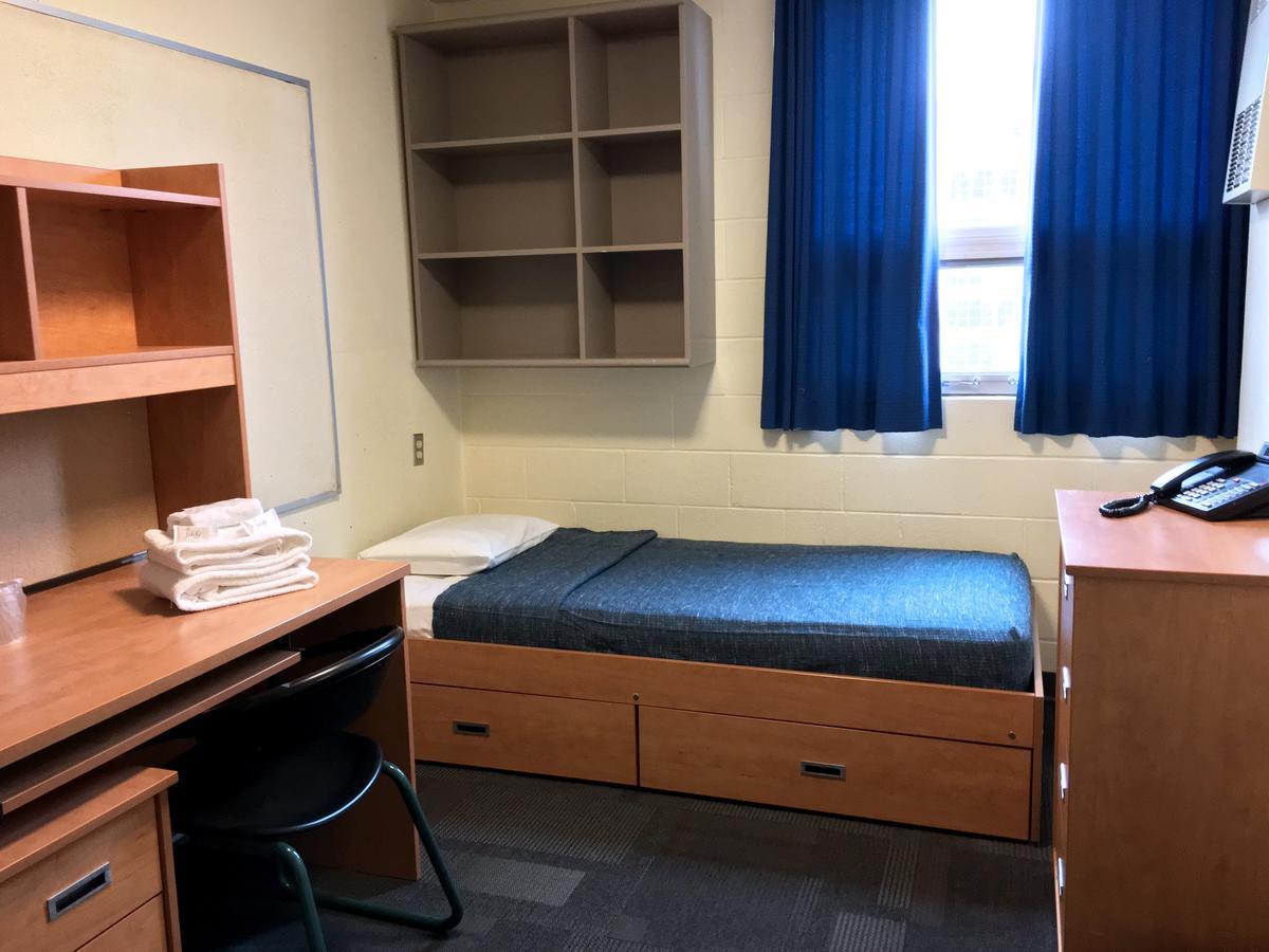 Toronto Metropolitan University- Pitman Hall Residence Luaran gambar